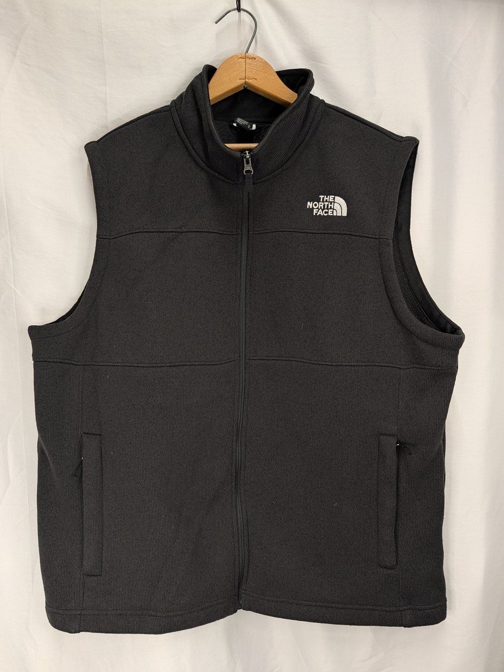 The North Face Men’s Black Fleece Vest - Zip Front